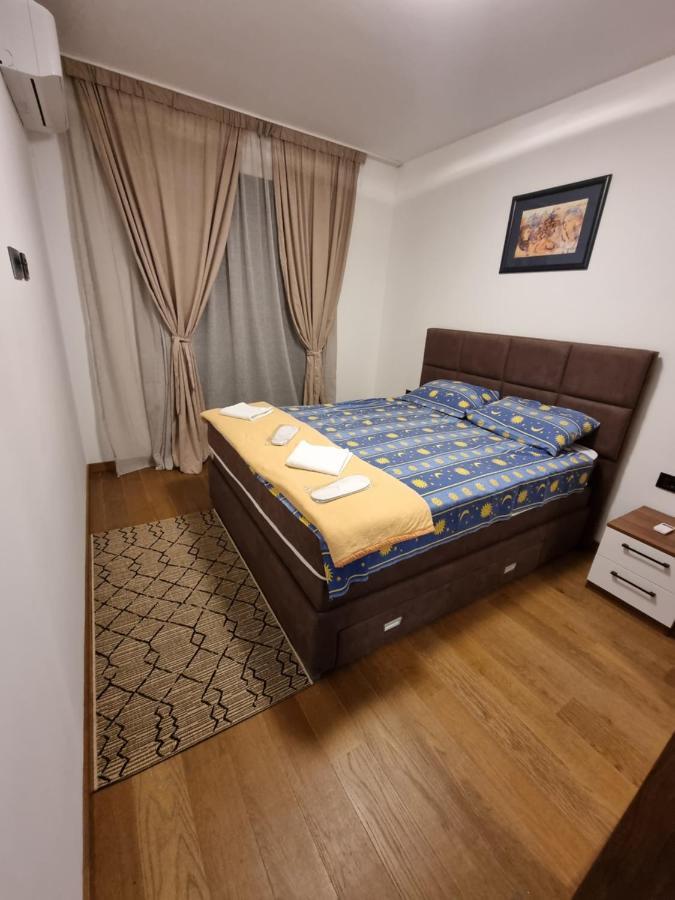 Fantastic New Centre Apartment Podgorica Bagian luar foto