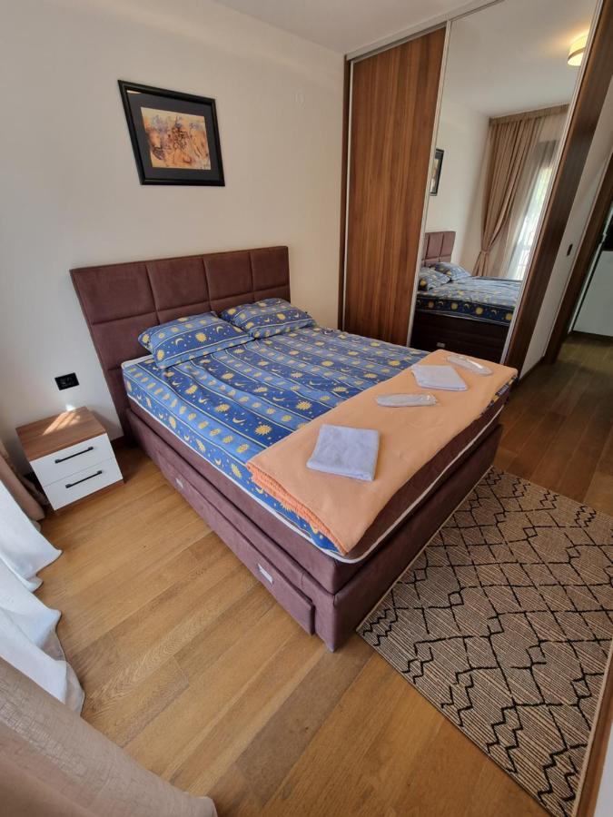 Fantastic New Centre Apartment Podgorica Bagian luar foto