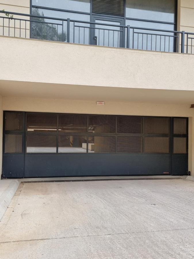 Fantastic New Centre Apartment Podgorica Bagian luar foto