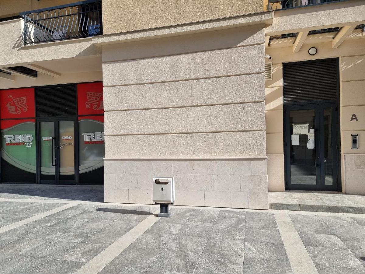 Fantastic New Centre Apartment Podgorica Bagian luar foto